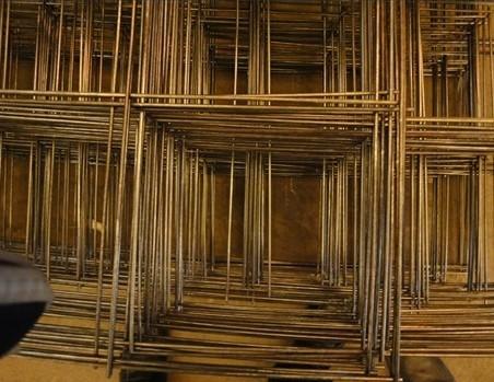 广州建筑钢筋网倒水泥碰焊网铁丝网护栏装饰网片图片