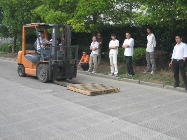 供应上海5吨叉车培训