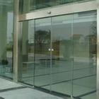 罗湖地弹簧玻璃门,玻璃墙,玻璃房,无轨玻璃门,吊轨滑轨玻璃门制作安装