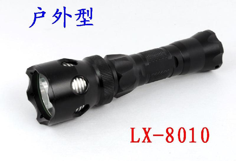 深圳市龙兴供应LX-8010大功率强光手电筒