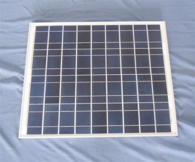供应60W多晶硅太阳能电池板