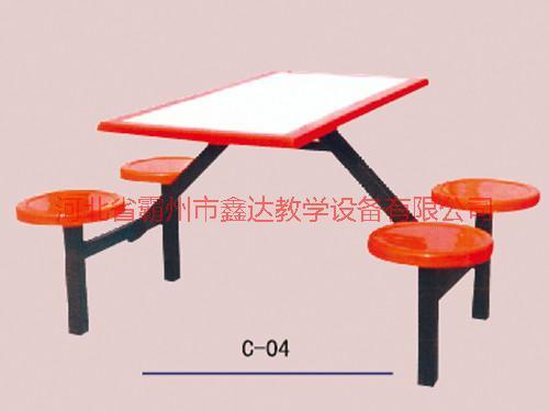 供应用于的河北优质优惠学生餐桌椅，实惠餐桌椅厂家批发