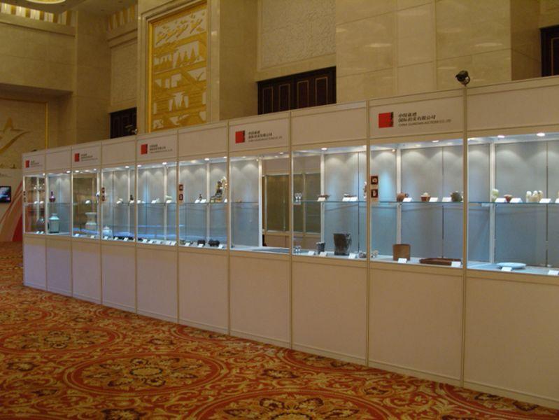 供应北京天津八棱柱标准展板出租销售八棱柱珠宝展柜租赁销售，