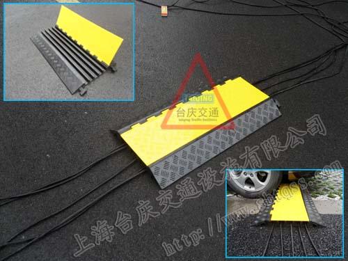 供应电缆保护线槽板 大连电缆保护板 橡胶电缆保护板电缆保护线槽板