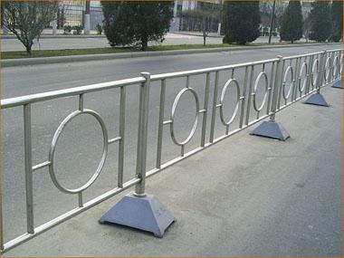 供应精美不锈钢护栏安全保障