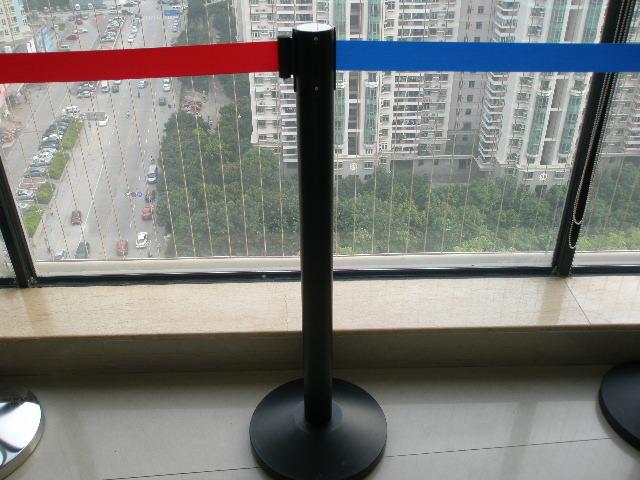 供应深圳地铁隔离带栏杆座一米线，LG-M型伸缩隔离带栏杆座一米线