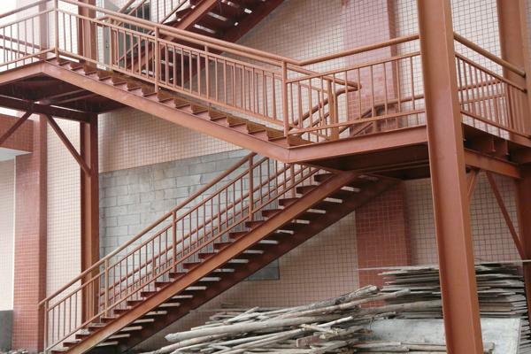 上海市沪钢结构楼梯厂家供应沪钢结构楼梯