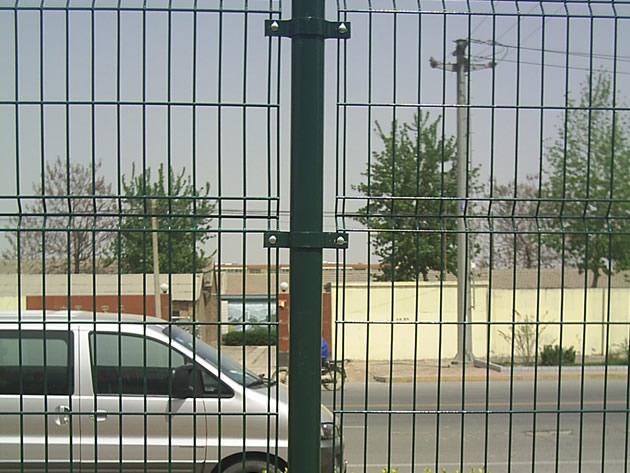 供应公路护栏网铁丝围栏网
