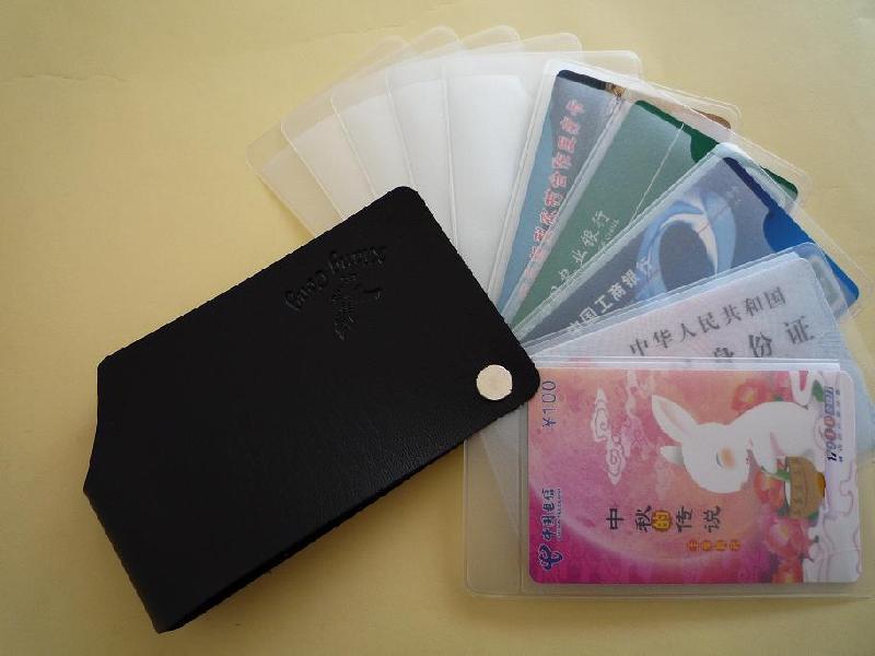 供应pvc名片夹/塑料透明画册/pvc半透明银行卡包/卡包（图片）