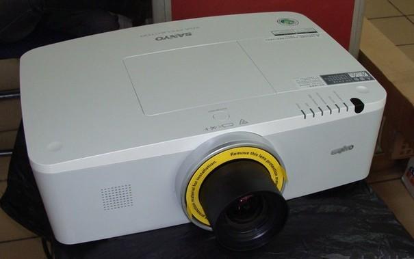 供应三洋XM1000C投影机