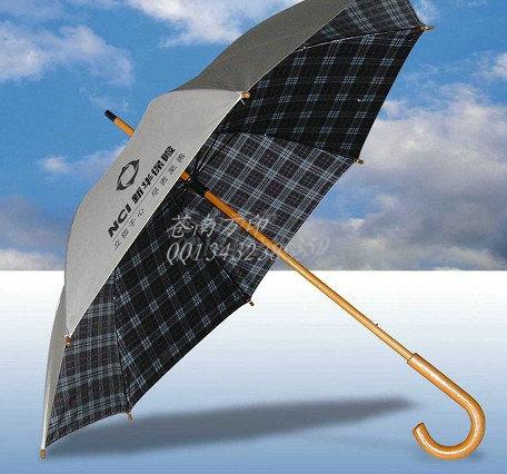 供应雨伞厂家，广告雨伞定制，折伞，礼品雨伞厂