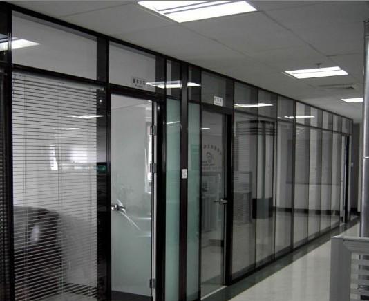 供应玻璃隔断间郑州玻璃隔断间卫生间办公屏风隔断