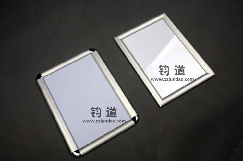 郑州市铝型材边框/铝型材广告边框厂家供应铝型材边框/铝型材广告边框