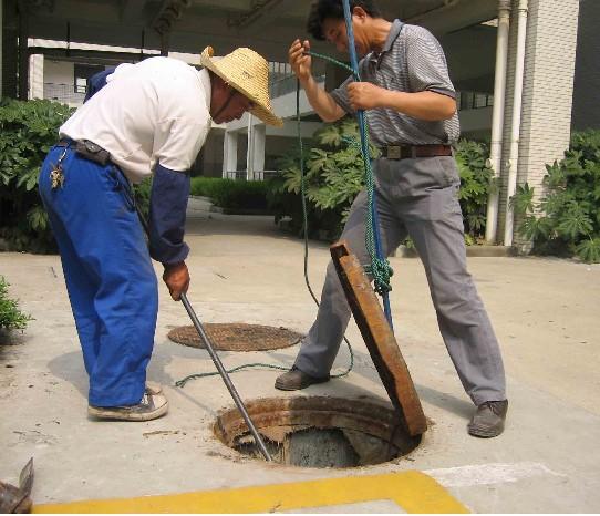 供应徐州市专业管道疏通马桶维修下水道更换蹲坑；