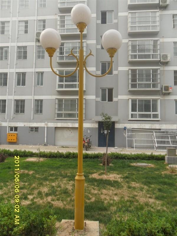 供应微山县2012年新款太阳能路灯，道路灯，景观灯，庭院灯，高杆灯