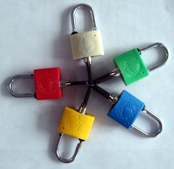供应厂家直销35mm40mm梅花塑钢锁，十字塑钢锁，长梁表箱锁