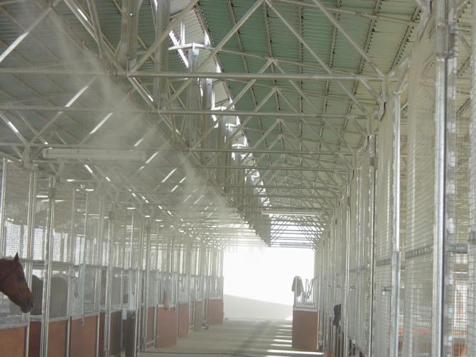 供应养猪场专用喷雾降温消毒设备