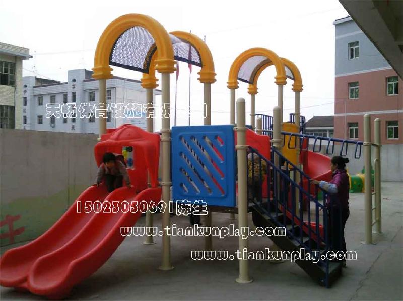 供应长寿区最优质的大型儿童玩具,重庆美奇游乐玩具优质厂家滑梯秋千淘气堡