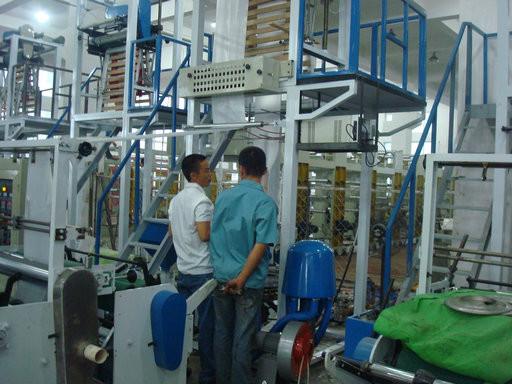 供应 深圳低价吹膜机厂家直销，胶袋机器，胶袋机械图片