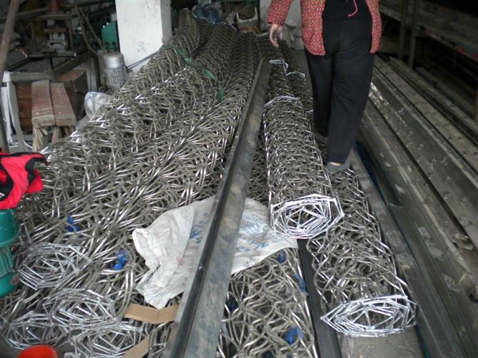 上海不锈钢卷帘门厂供应上海不锈钢卷帘门厂