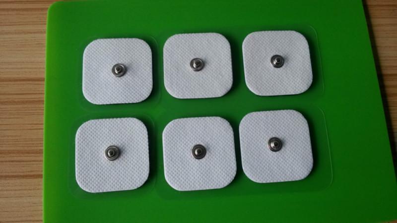 供应理疗碳纤维电极片 加白无纺布44扣式电极片