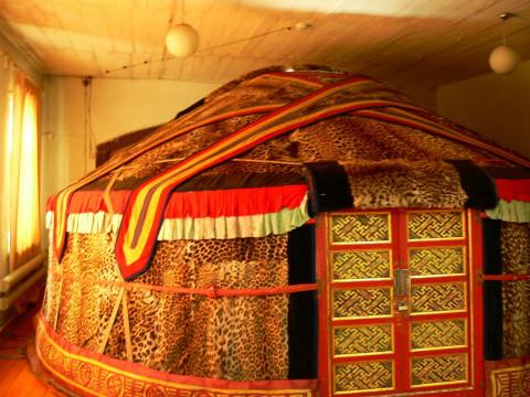 供应传统工艺毡包蒙古包，呼和浩特毡包蒙古包