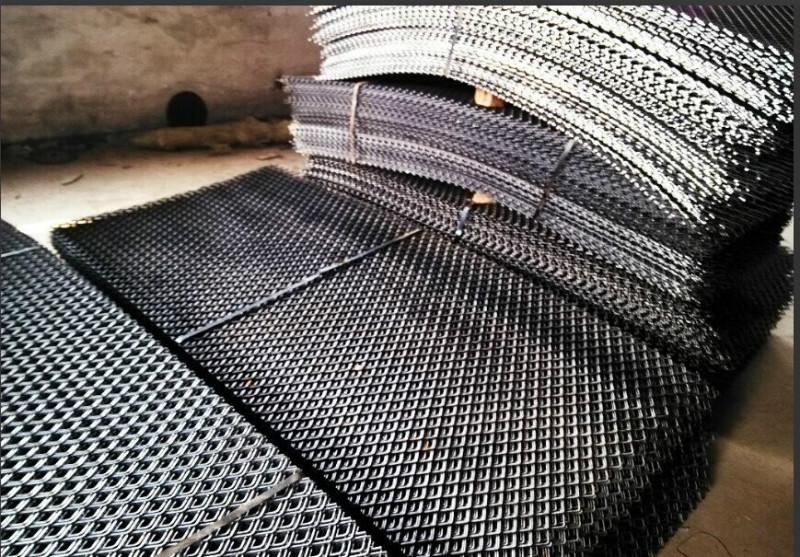 供应昆明钢板网招商  中重型钢板网 标准菱形钢板网图片