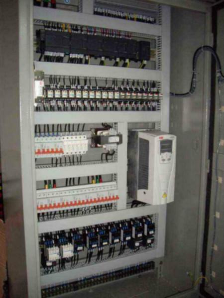 供应河南郑州中央空调控制柜空调变频控制柜电控柜