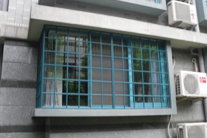 桐乡彩色防盗窗铝合金防盗窗各种颜色的防盗窗定做