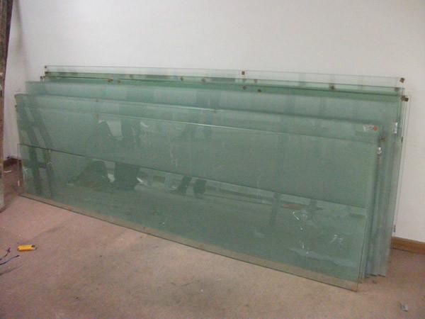广州钢化玻璃烤漆玻璃磨砂玻璃隔断批发