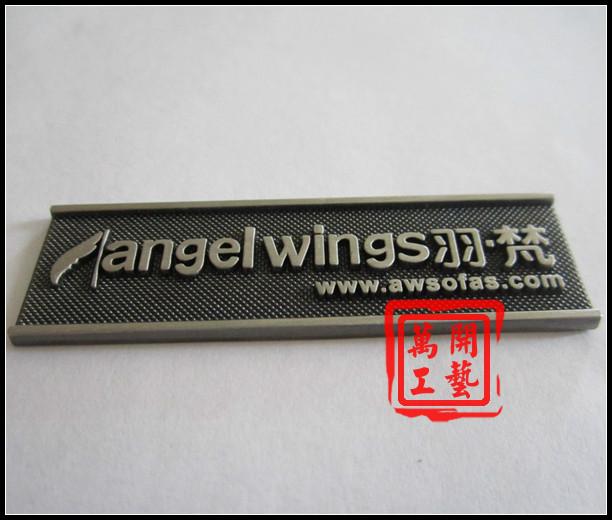 上海酒店员工胸牌制作 金属烤漆工号牌定制 哪里做流水号工作牌