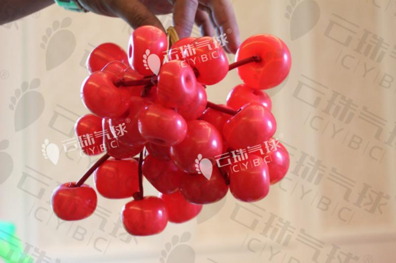 供应气球樱桃/魔术气球造型/气球装饰/气球胡萝卜/气球草莓/气球茄子