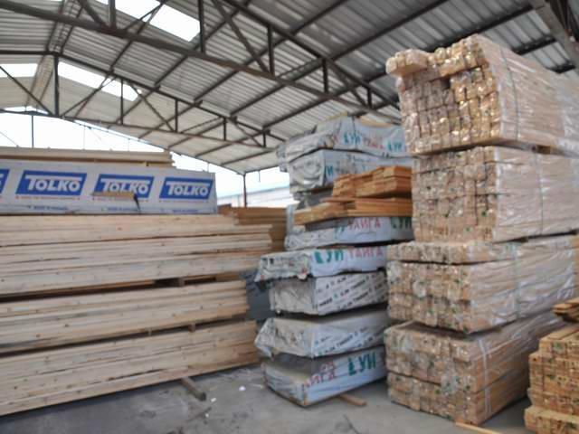供应优质俄罗斯进口樟子松规格材樟子松规格材批发