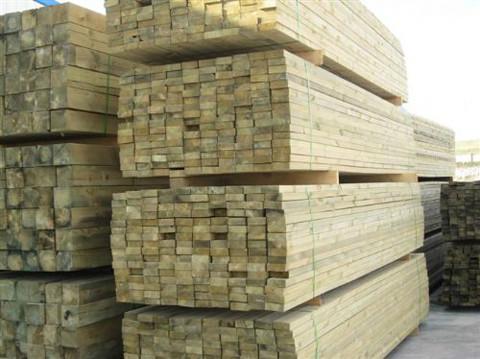 供应南方松防腐木，南方松板材，防腐木板材