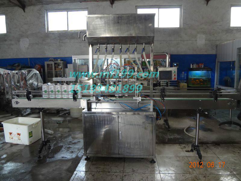 供应厂家直销玻璃水灌装机 灌装机 徐州灌装机 液体灌装机