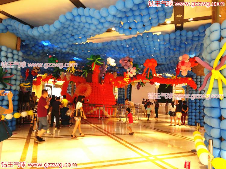 供应惠州钻王气球装饰大型商场布置图片