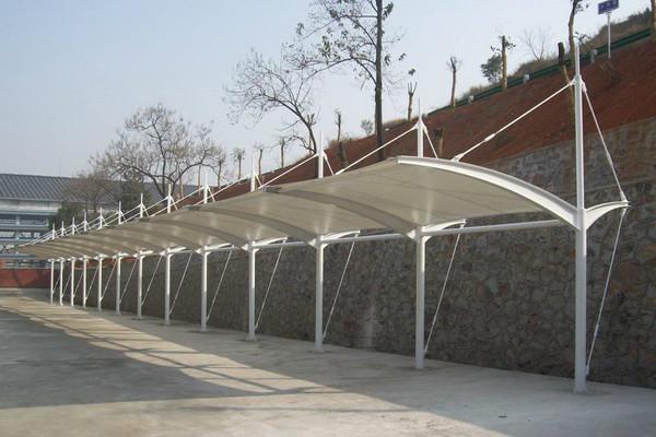 供应上海专业生产膜结构停车棚/上海专业生产膜结构停车棚厂家