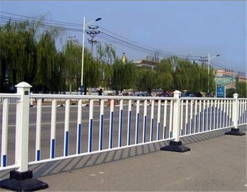 供应海南安全车道隔离栏/三亚城市护栏/护栏规格/安全护栏价格
