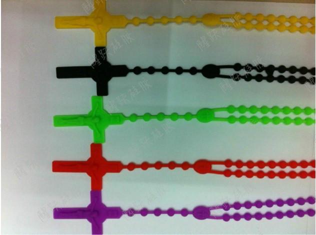供应荧光色糖果马卡龙彩色渐变十字架硅胶项链链子 7色图片