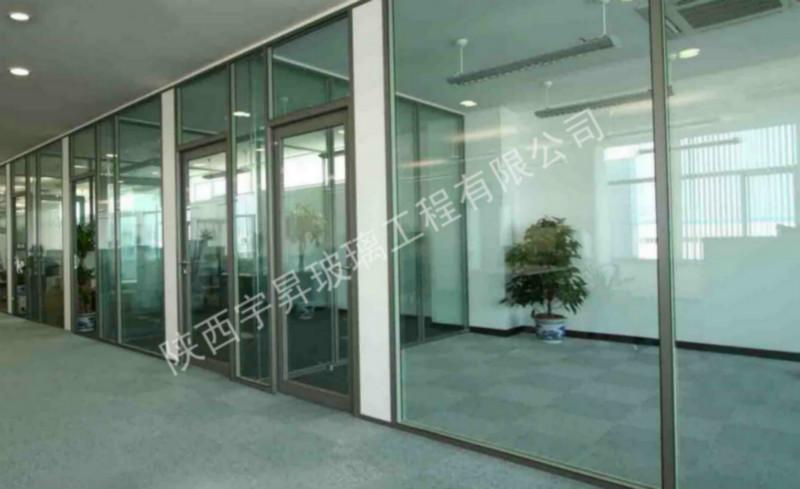 供应西安铝合金门窗价格安装制作，玻璃幕墙制作安装施工玻璃维修幕墙维修