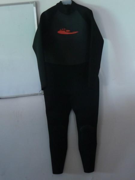 连体长袖潜水衣潜水服 冲浪衣可订做 厂家直供潜水服 定做湿式潜水衣