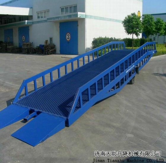 济南市移动式装卸平台/液压登车桥厂家