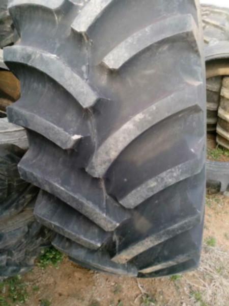 供应大型采棉机轮胎230/95-48钢圈