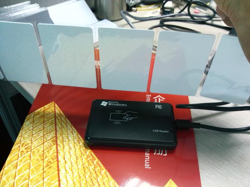 深圳市桌面RFID读写器超高频发卡器厂家供应桌面RFID读写器超高频发卡器