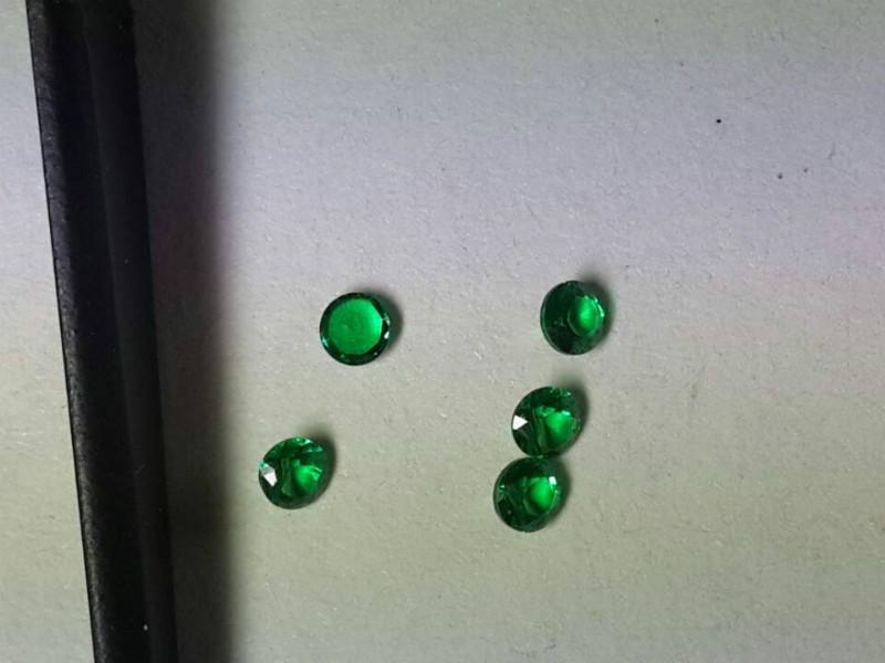 供应绿尖晶纳米绿尖晶梧州宝石生产
