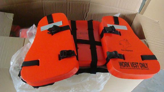 船用CCS标准石油平台三片救生衣优质供应