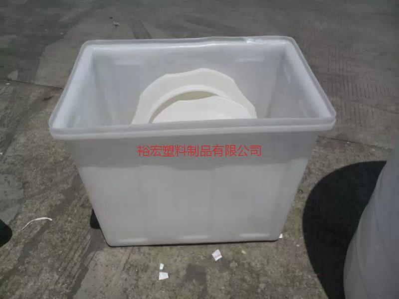 供应广州市500升PE方桶直销商，方形PE加药箱，化工桶图片