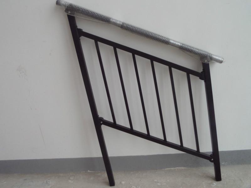 供应用于楼梯防护装饰的湖北武汉锌钢楼梯扶手、楼梯栏杆