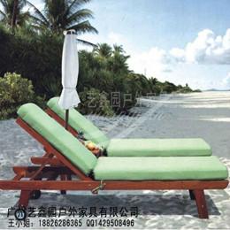 供应实木沙滩椅 木质休息床 防腐木午休椅 游泳池休闲躺椅  防水躺床 折叠椅阳台