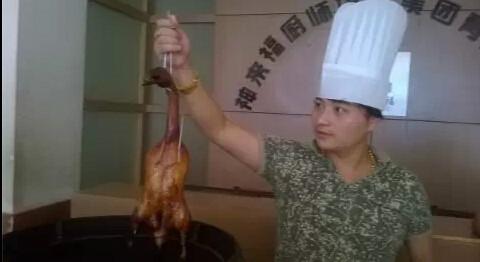供应哪里可以学北京烤鸭的做法